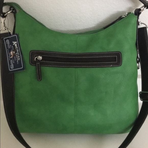 New!! Purse - Picture 2 of 3